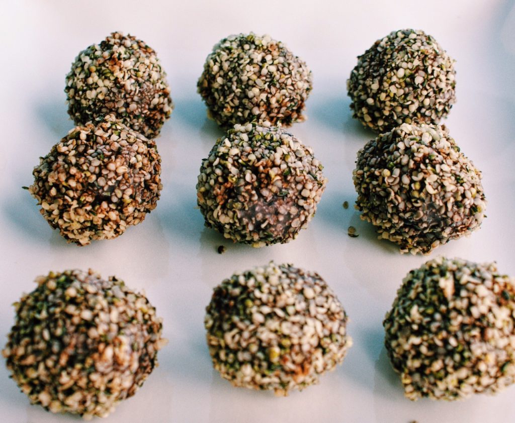 Healthy, Fudgy, Frozen Cacao Balls